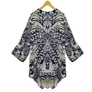 Abstract Patterned Women's Top